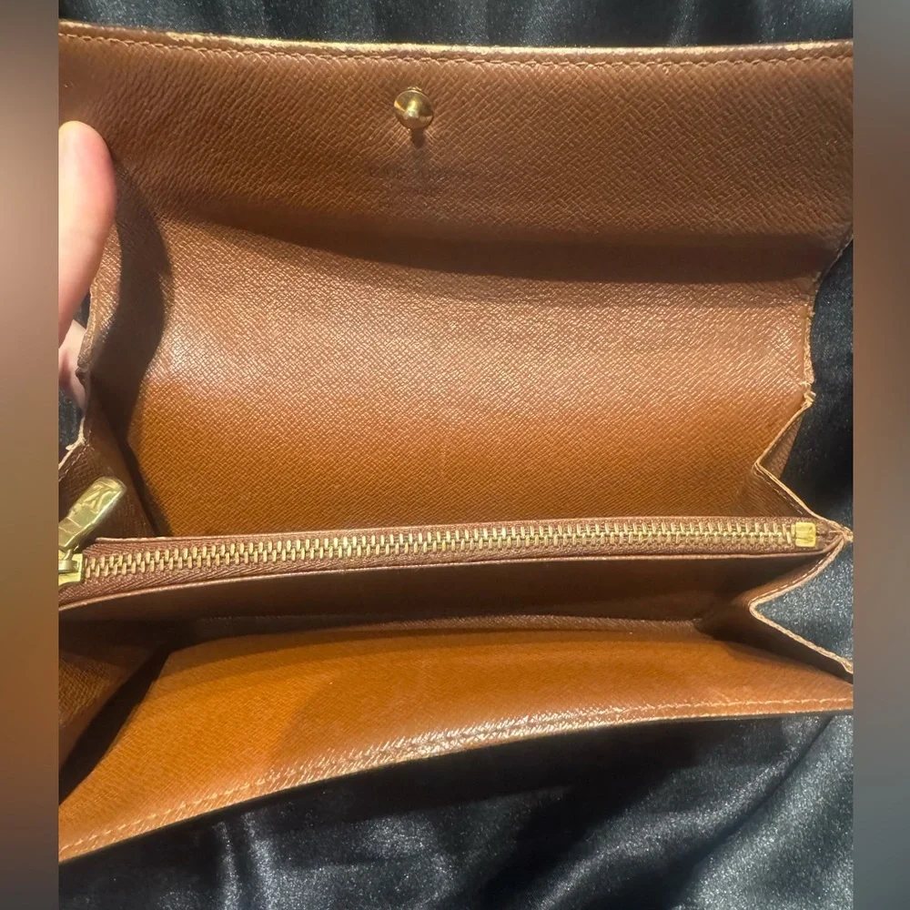 Louis Vuitton authentic louis